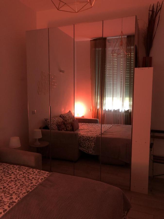 Joy House -Central City Near Metro Arco Della Pace Brera-Entire Apartment Perfect For Work & Play, Nightlife With Ac & Fast Wifi Welcome To The Cool Joy House! Milano Exterior foto